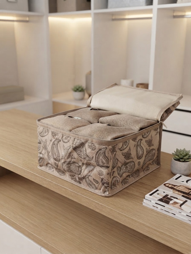 باکس(بوقچه)لباس پارچه ای طرح ترمه سایز یک